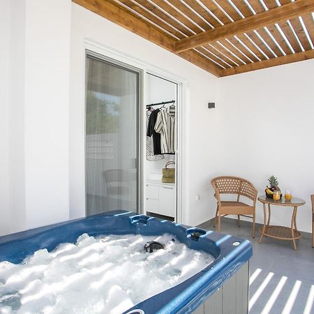 Calma Luxury Studios & Suites Faliraki Extérieur photo
