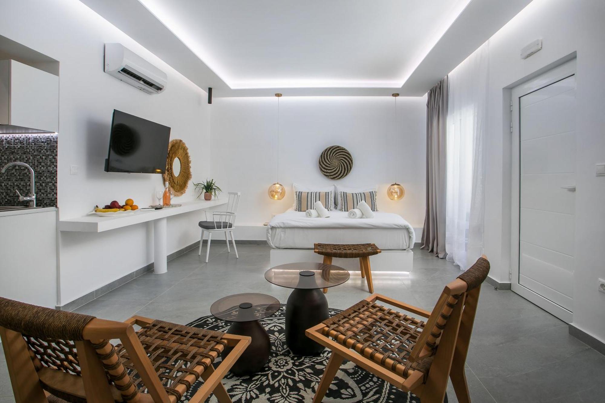 Calma Luxury Studios & Suites Faliraki Extérieur photo