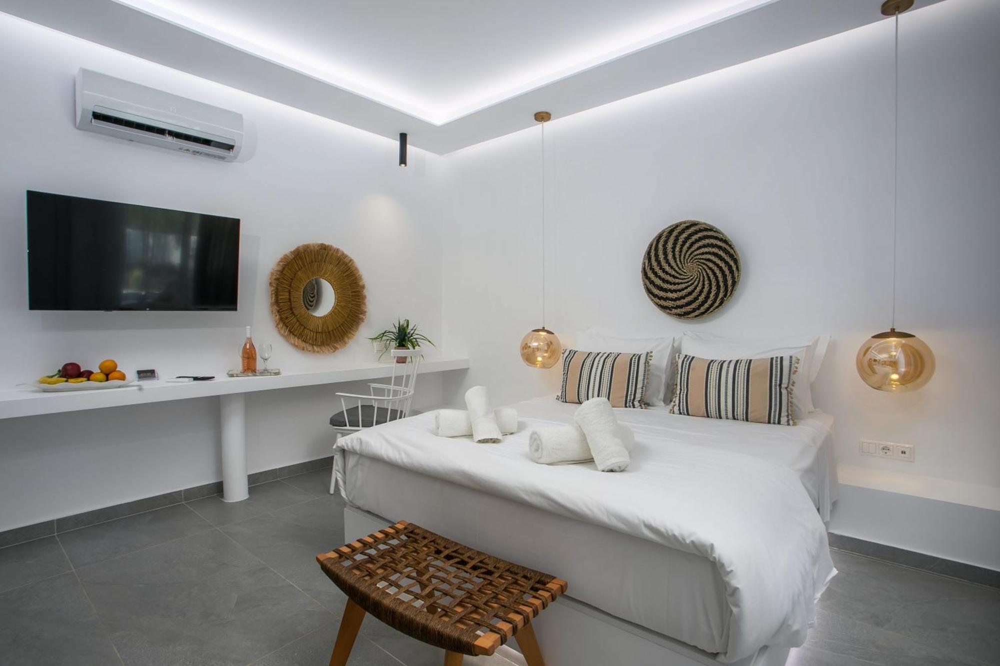 Calma Luxury Studios & Suites Faliraki Extérieur photo
