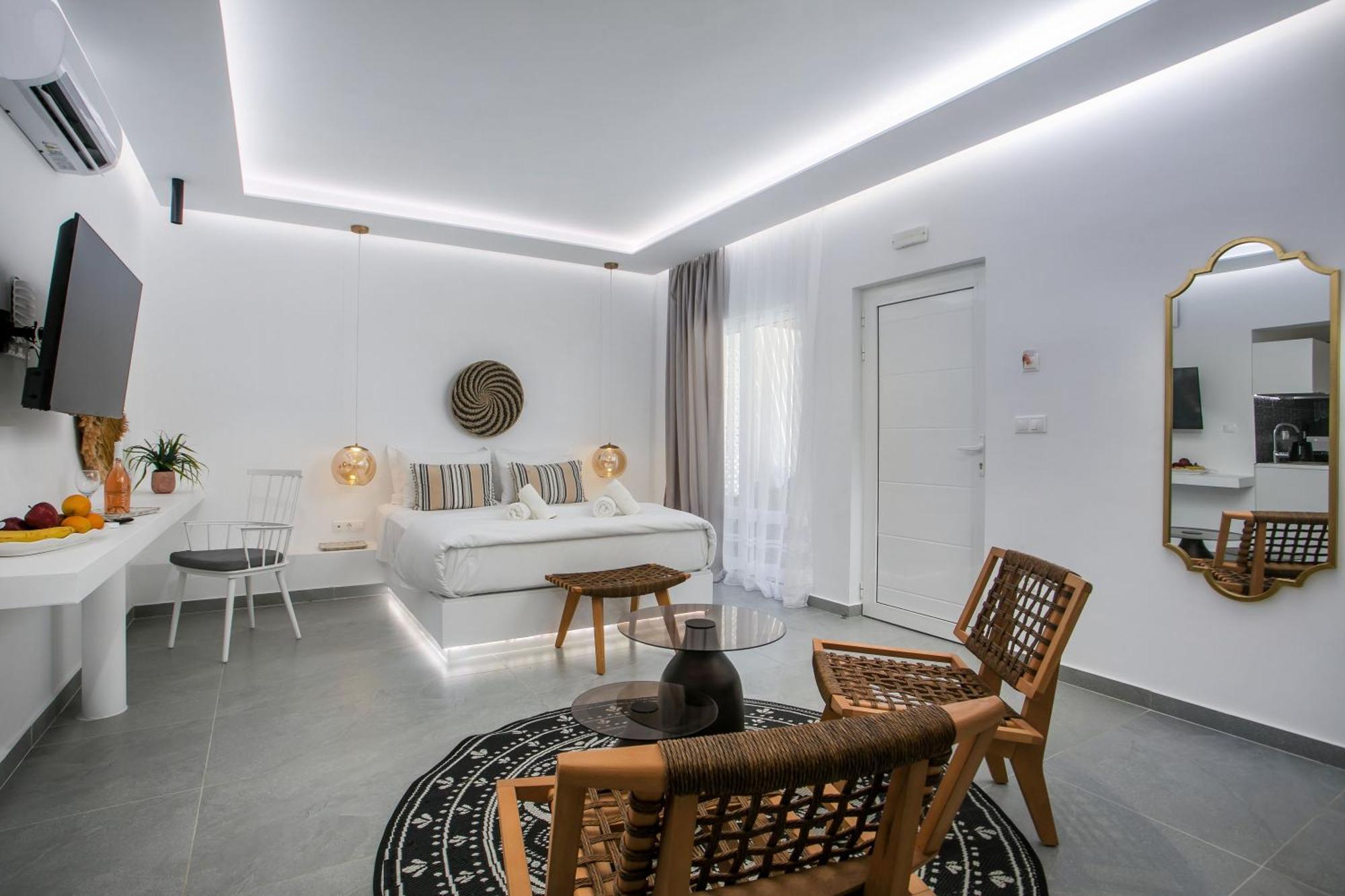 Calma Luxury Studios & Suites Faliraki Extérieur photo