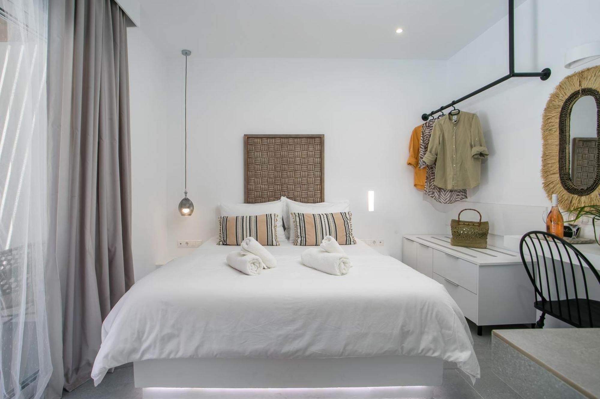 Calma Luxury Studios & Suites Faliraki Extérieur photo
