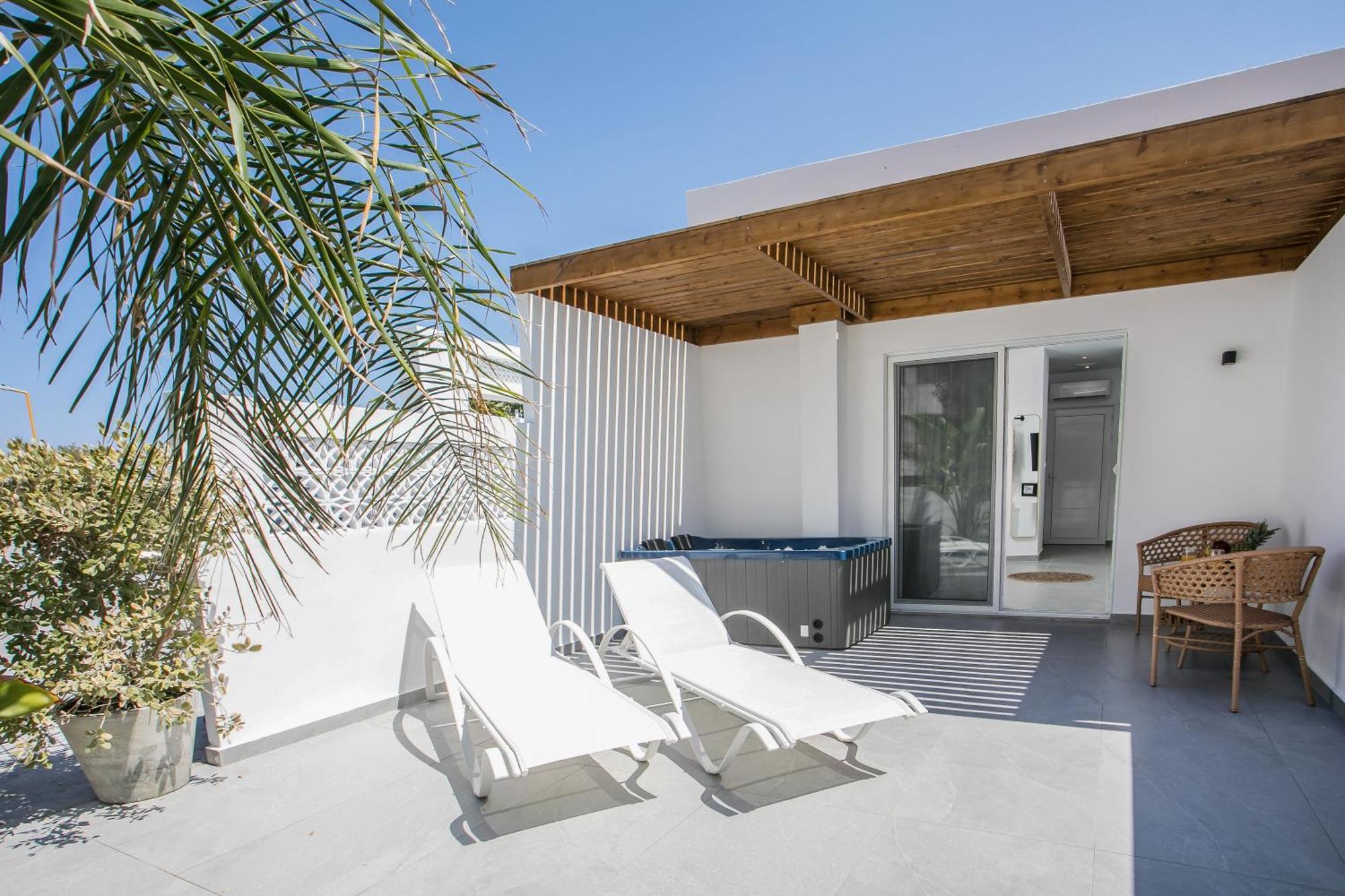 Calma Luxury Studios & Suites Faliraki Extérieur photo